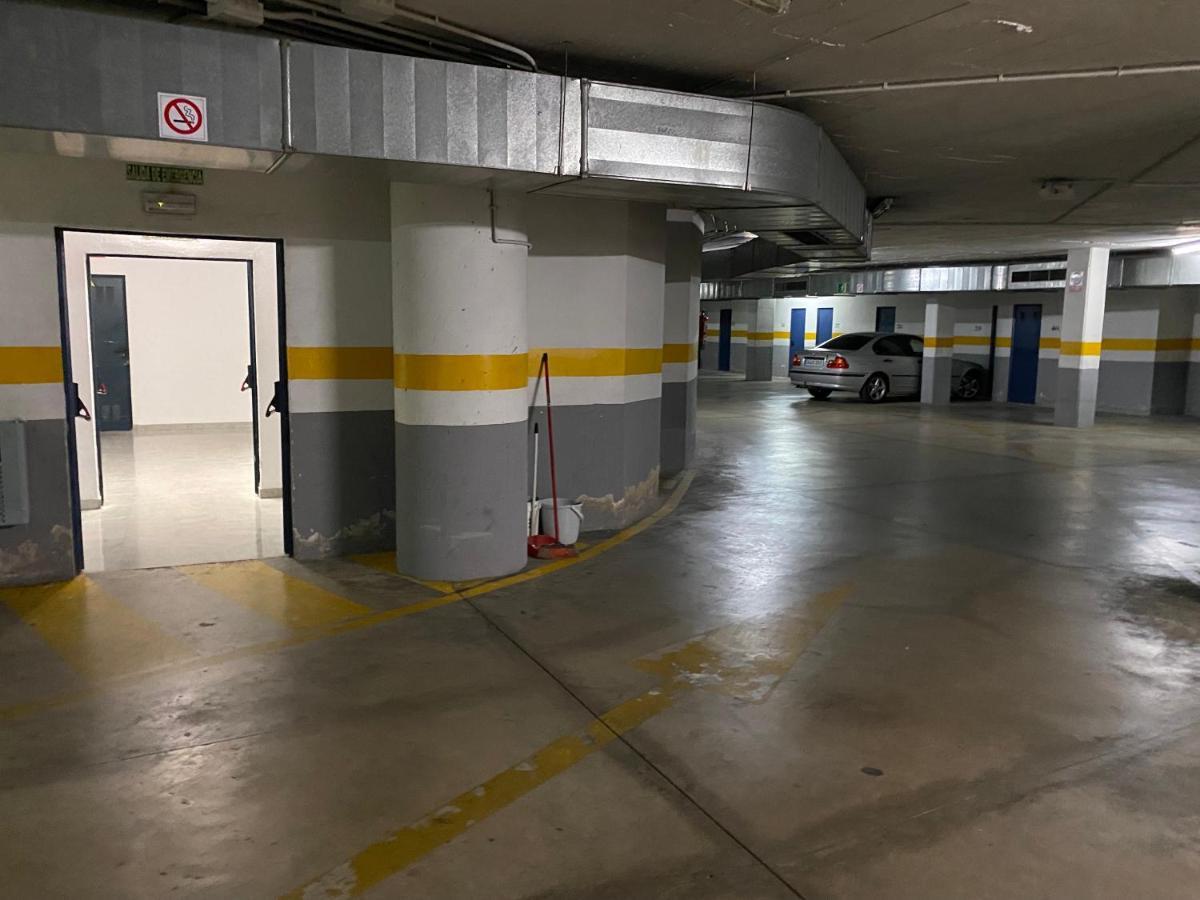 Acogedor Piso Con Parking Santa Justa Lägenhet Sevilla Exteriör bild