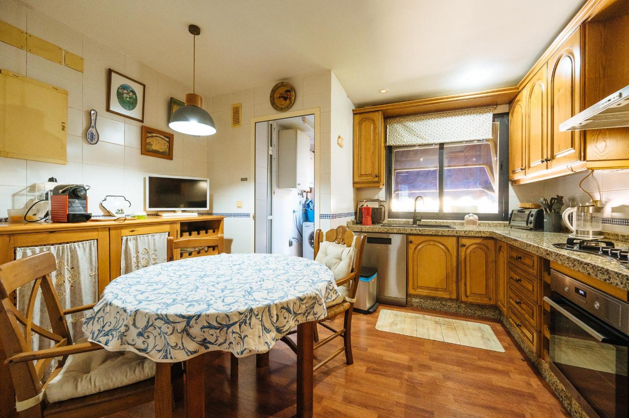 Acogedor Piso Con Parking Santa Justa Lägenhet Sevilla Exteriör bild